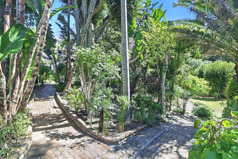 To Let 4 Bedroom Property for Rent in Hout Bay Western Cape